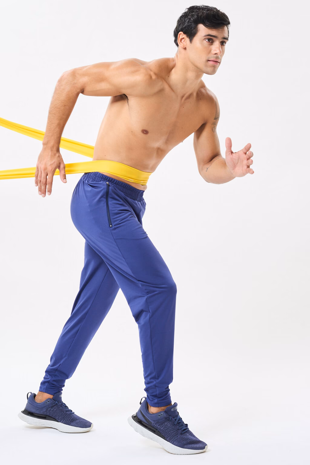 ¿Quién es el propietario de admit one?