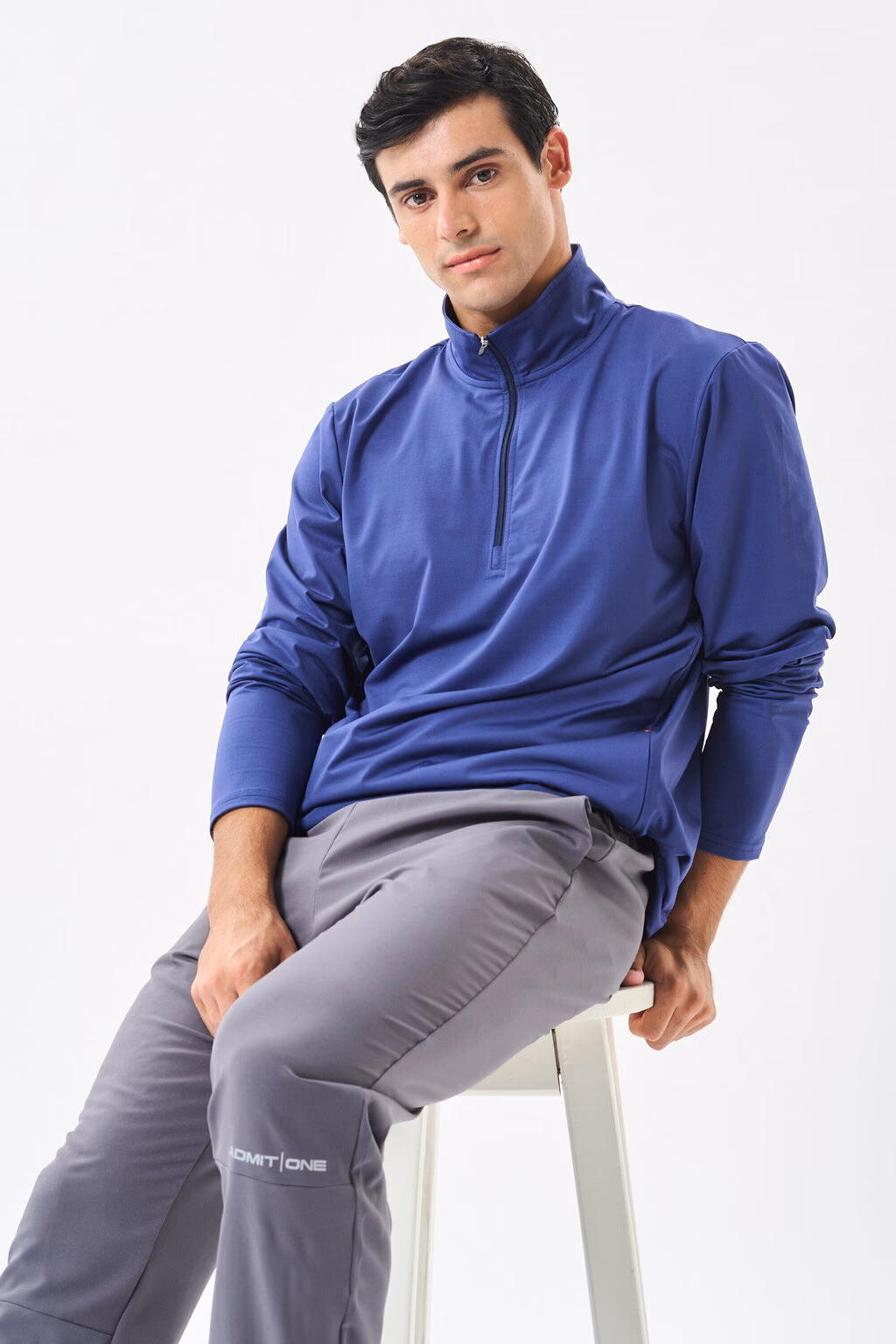 ¿Quién es el propietario de admit one?