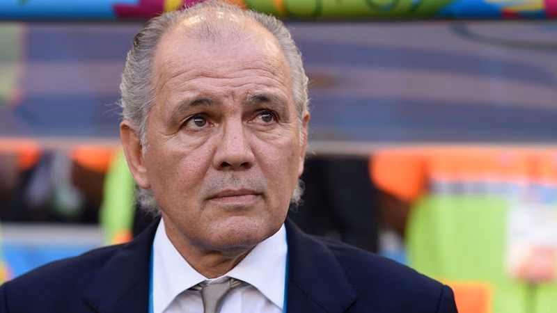 ¿Qué entrenador argentino falleció?