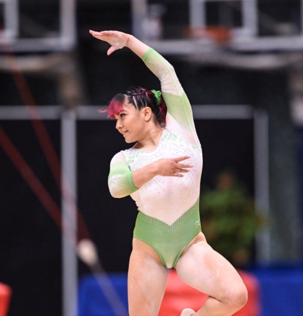 Who is the Mexican gymnast in stray kids?