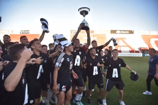 ¿Quién es el mejor jugador de Riestra?