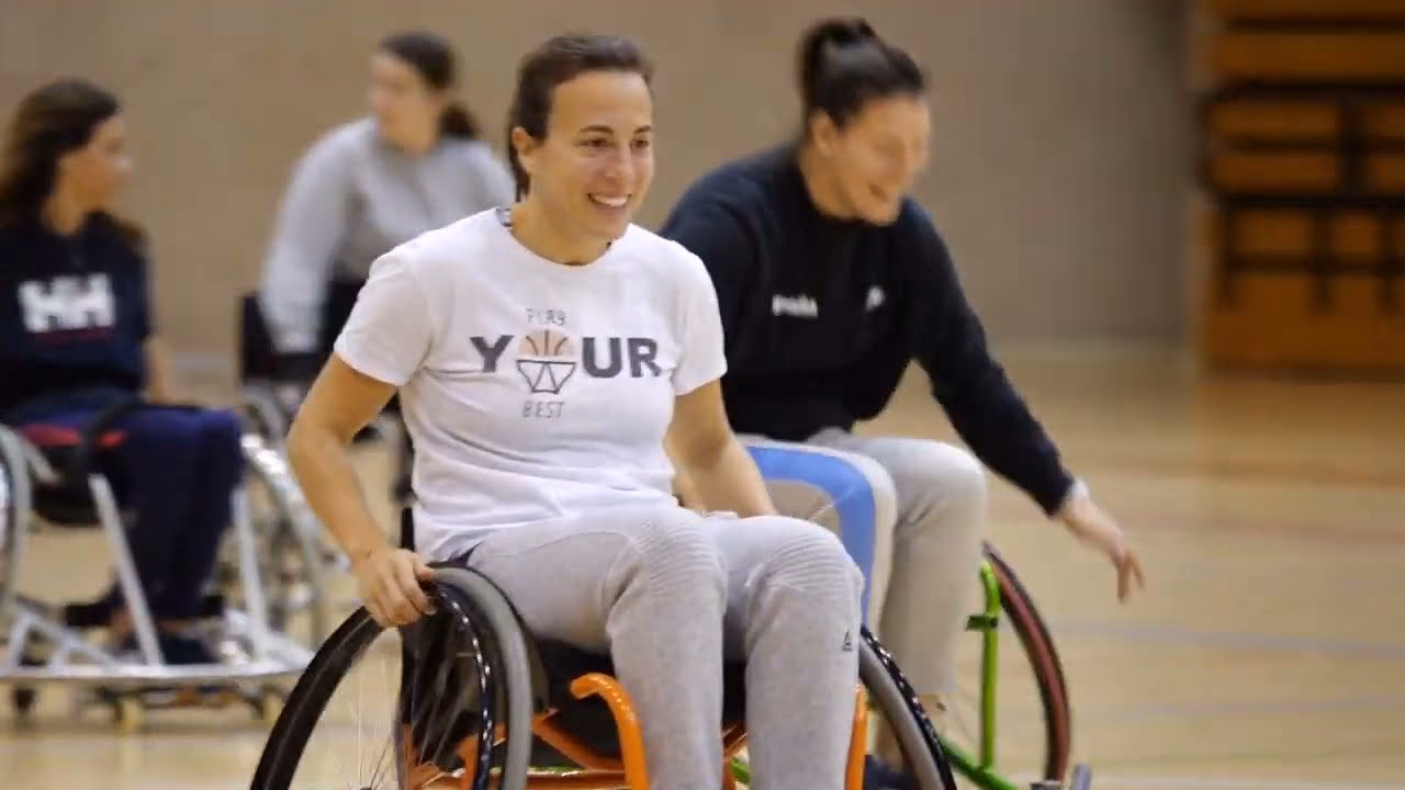 ¿Puede la gente normal jugar al baloncesto en silla de ruedas?