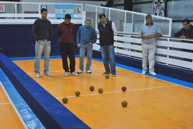 ¿Cómo se juega a la bocha?