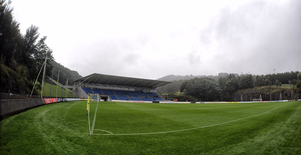 ¿Dónde entrenan los jugadores de la Real Sociedad?