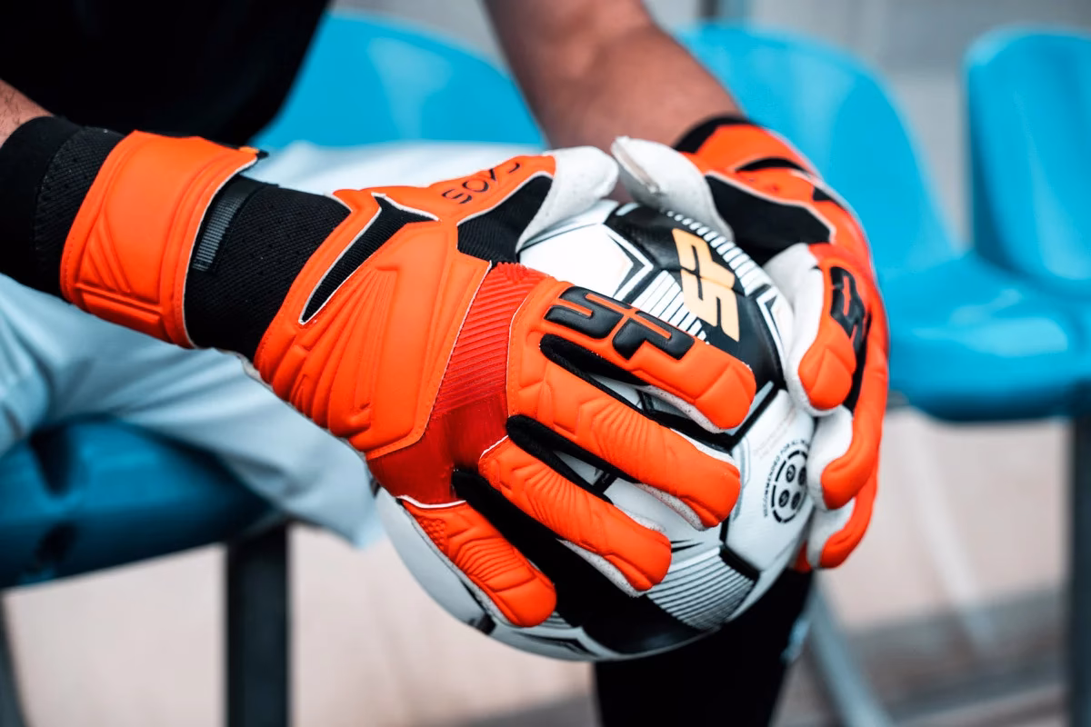 ¿Cómo eliminar el olor de los guantes de gimnasio?