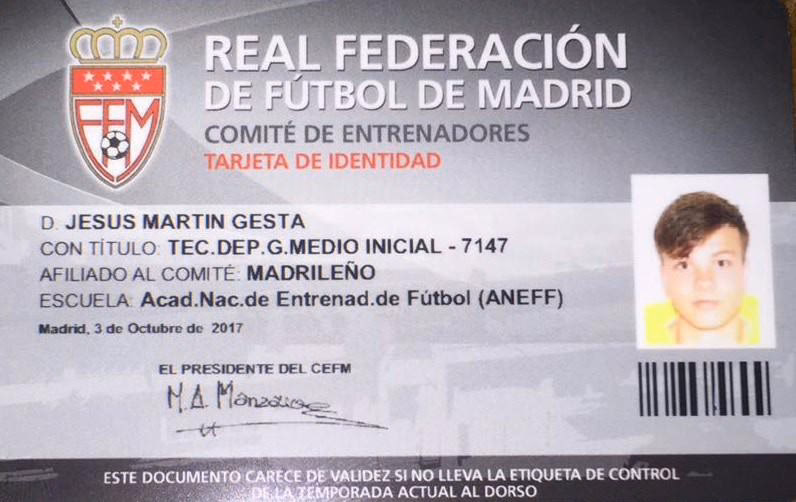 ¿Cuánto se tarda en sacarse el título de entrenador de fútbol?