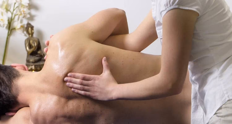 ¿Cuánto cobrar por un masaje completo?