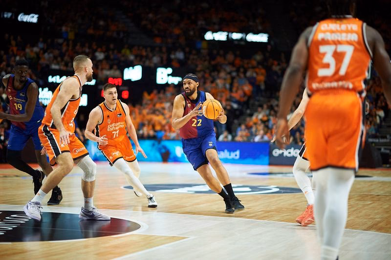 ¿Cuántos tiempos se pueden pedir en baloncesto?