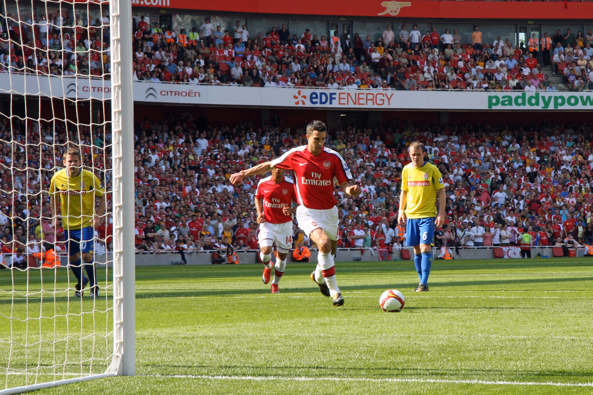 ¿Cuál es el deporte más seguido en Inglaterra?