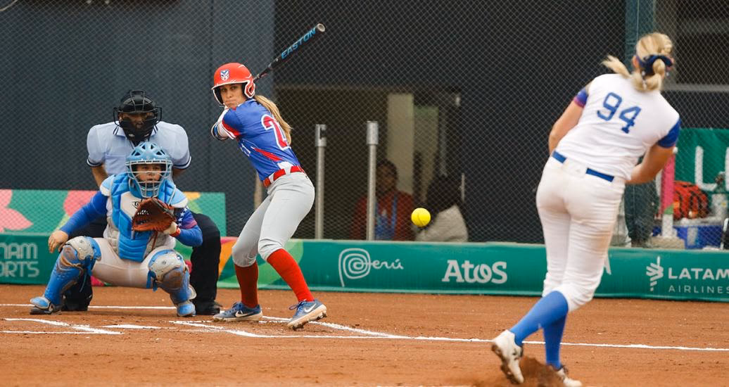 ¿Qué diferencia hay entre el softbol y el béisbol?