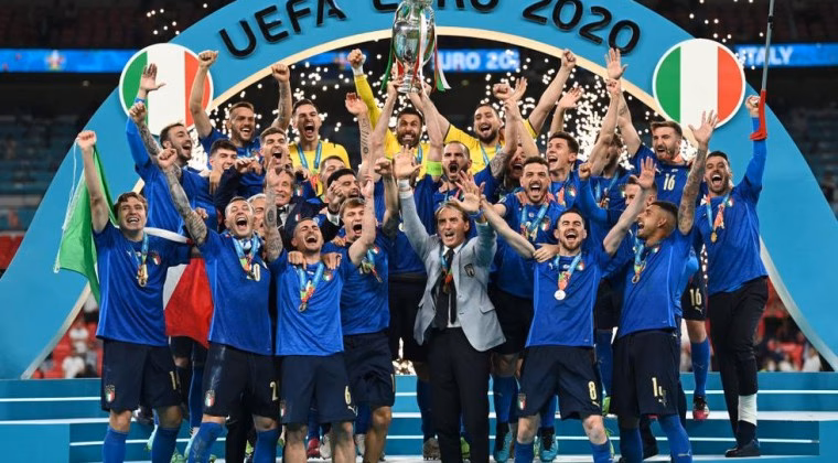 ¿Cuáles son algunos juegos populares en Italia?