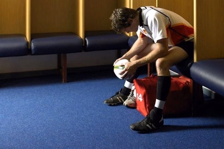 ¿Cuál es un ejemplo de un movimiento de depresión en el deporte?