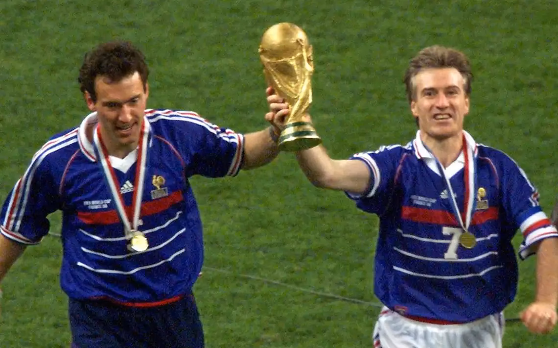 ¿En qué clubes jugó Didier Deschamps?