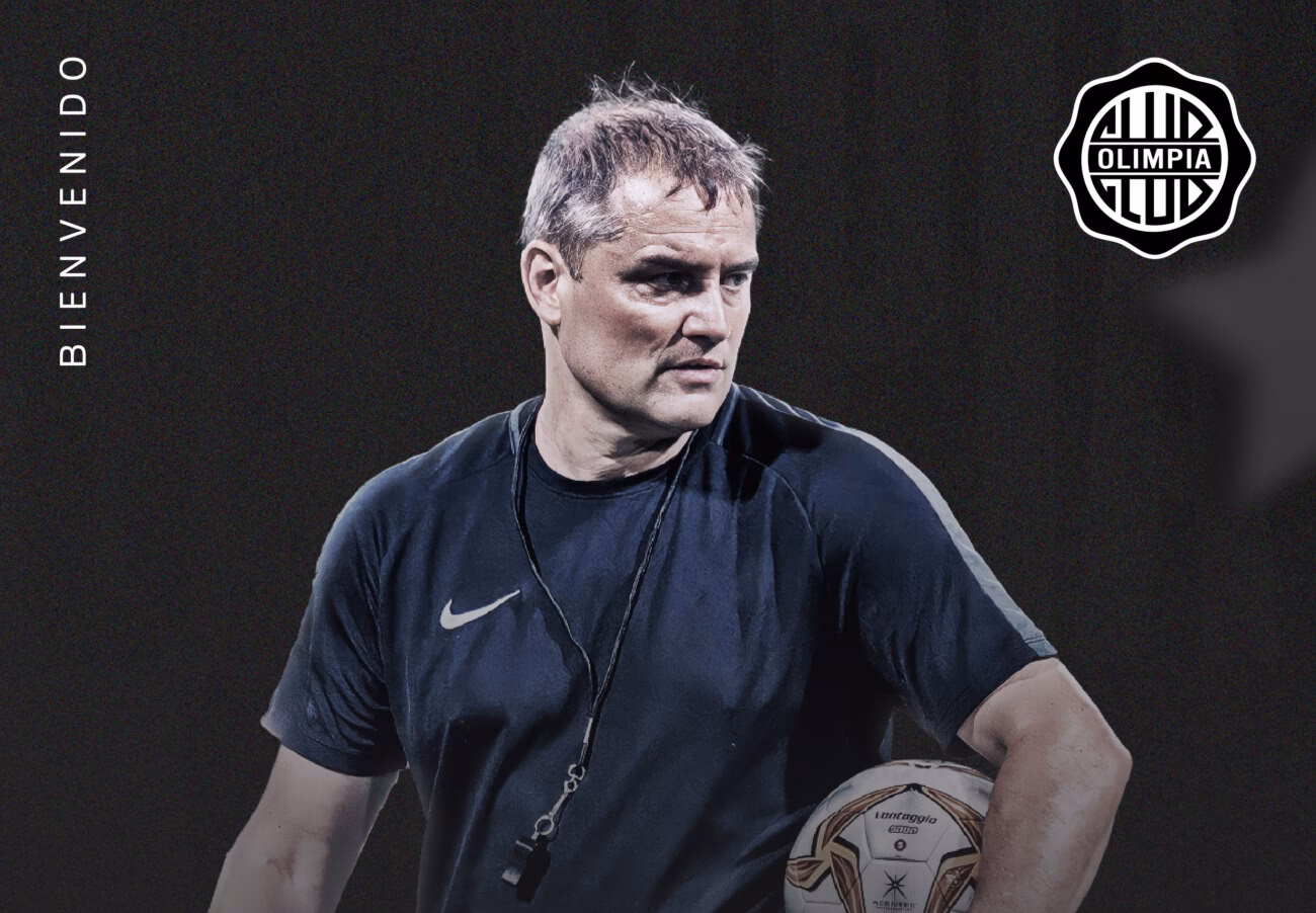 ¿Dónde jugaba Diego Aguirre?