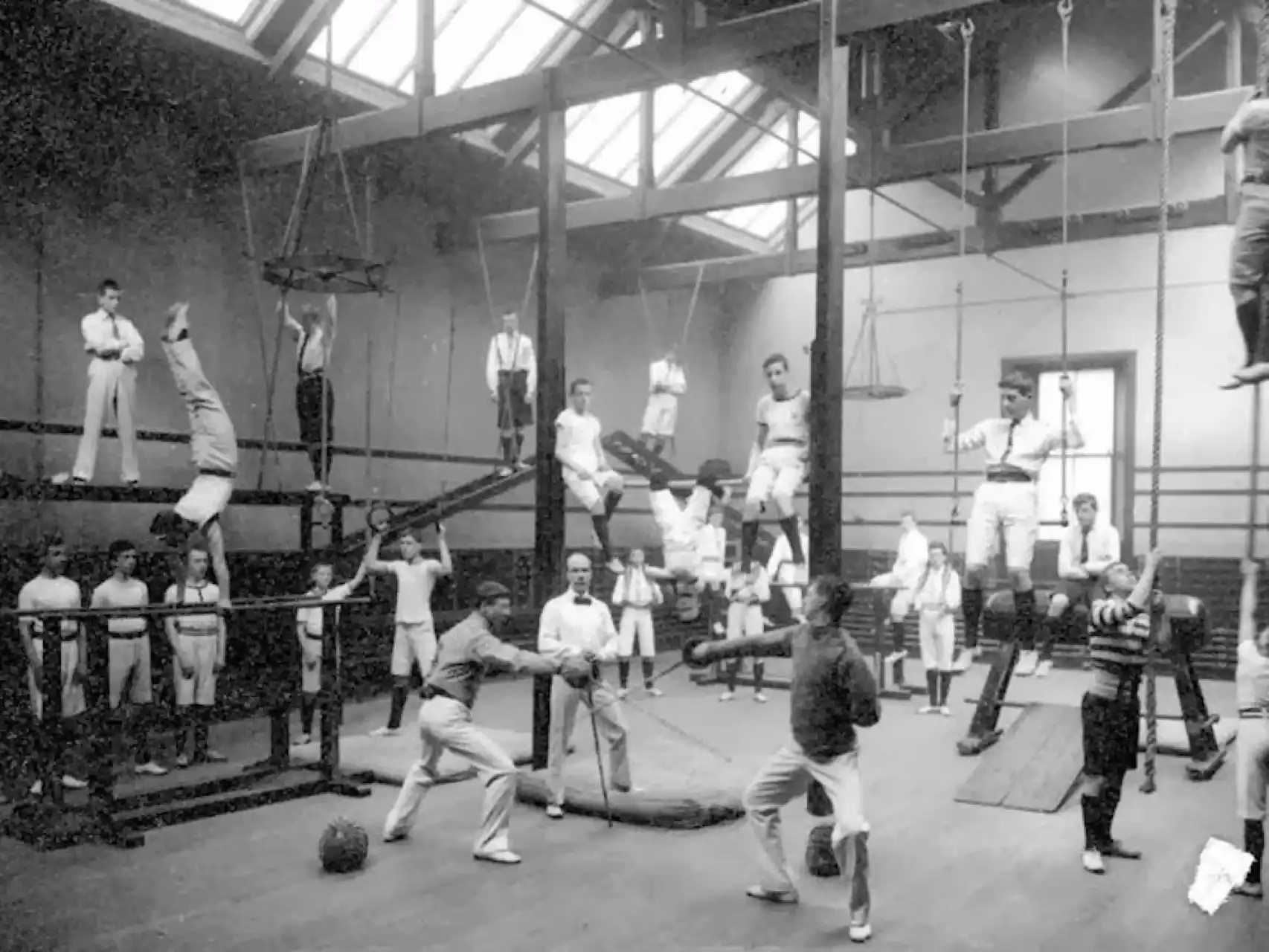 ¿Cuál fue el primer gimnasio total?