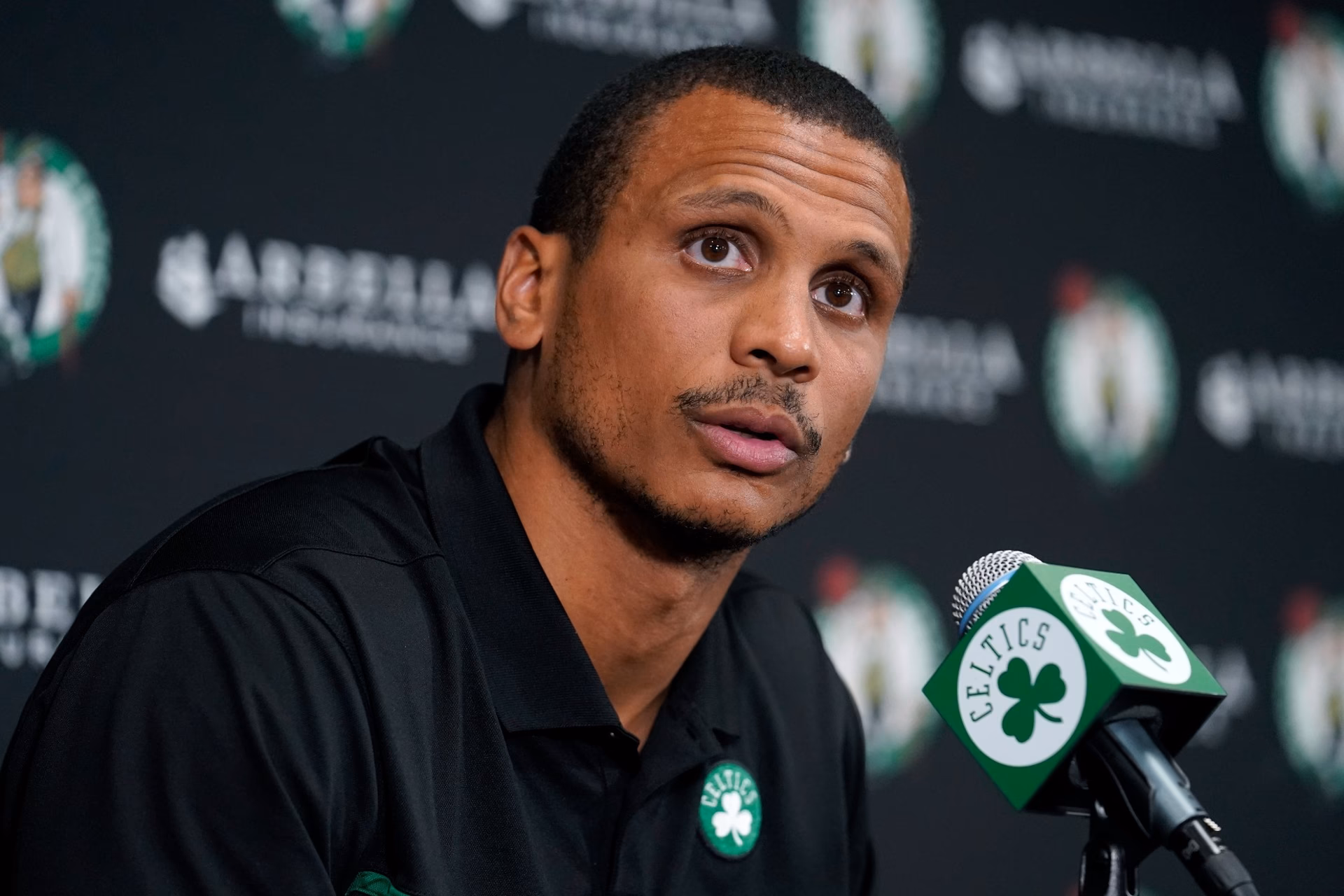 What ethnicity is Joe Mazzulla?