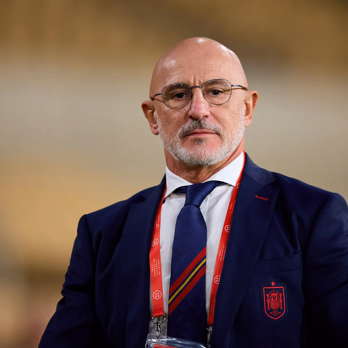 ¿Quién es el entrenador de la selección nacional de fútbol?