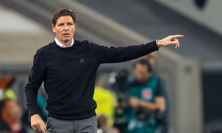 What does Eintracht Frankfurt mean in English?