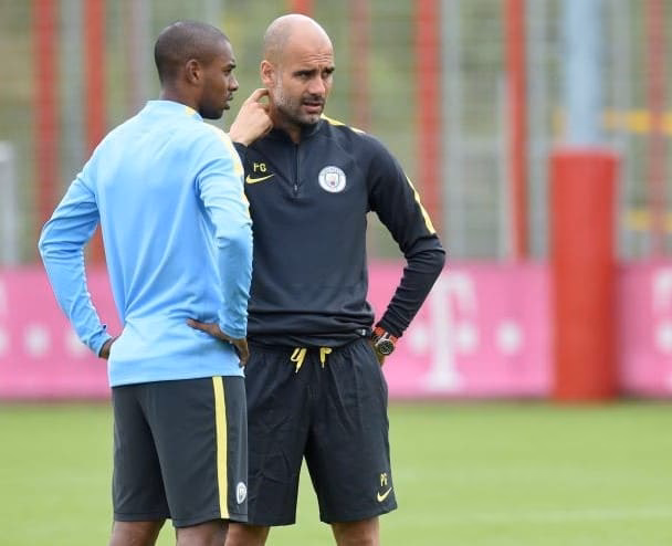 ¿Cómo se llaman los entrenadores en el fútbol?