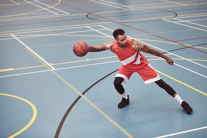 ¿Qué debe entrenar un basquetbolista?