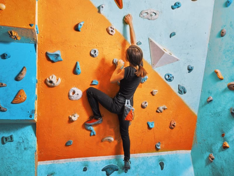 ¿Qué se ejercita con la escalada?