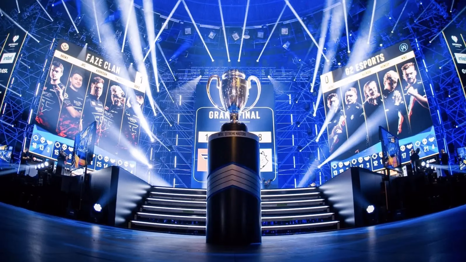 How do I join esports?