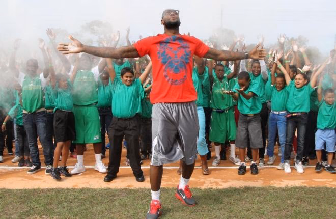 ¿Cuáles son algunos nombres de fundaciones deportivas?