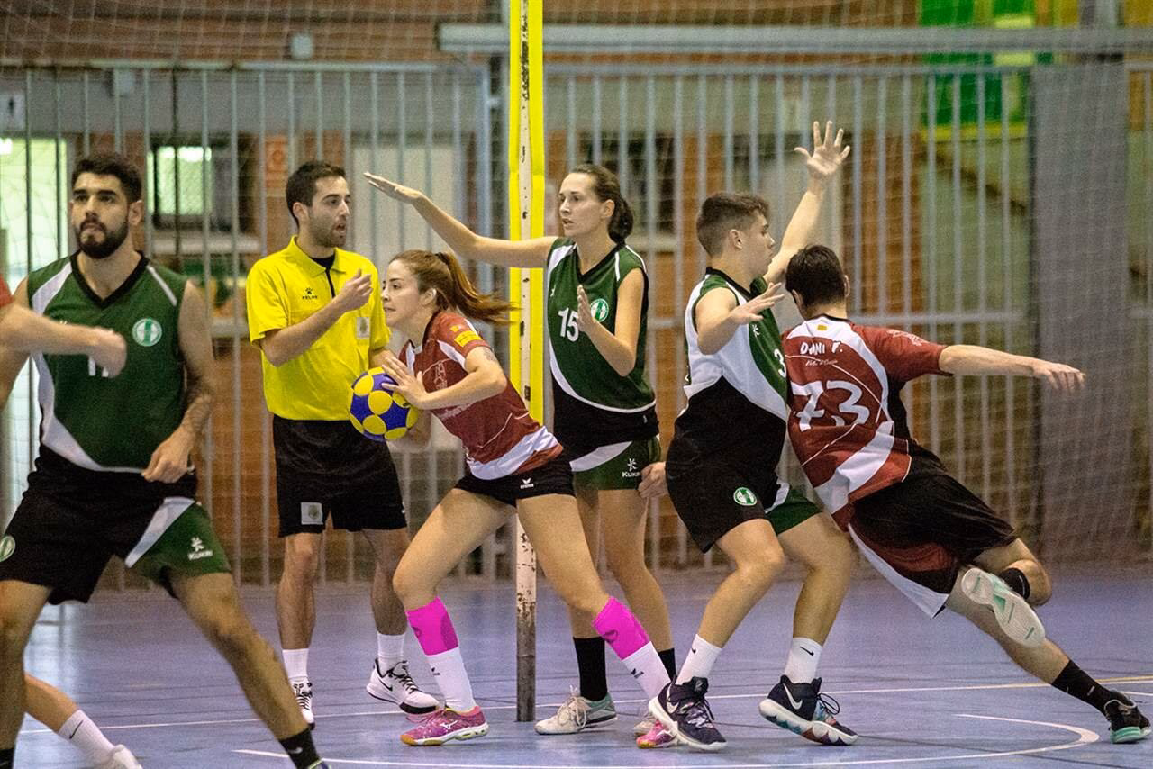 ¿Cómo influye el género en la participación en el deporte?