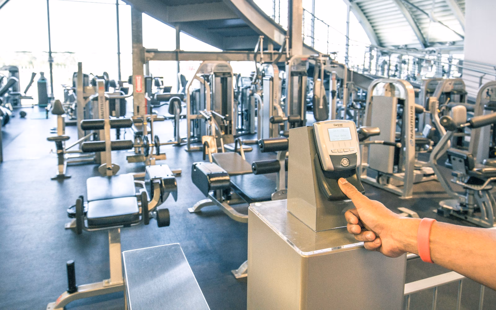 ¿Cuál es la diferencia entre un ajuste de gimnasio y un ajuste atlético?