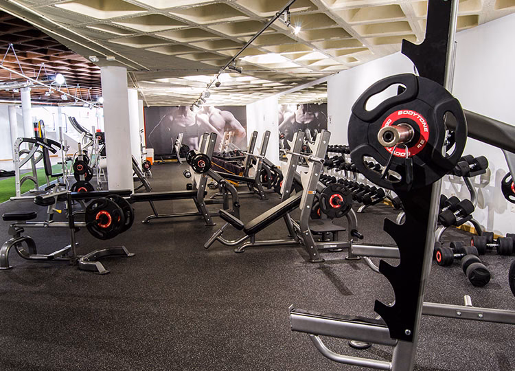 ¿Tiene San Juan un gimnasio?