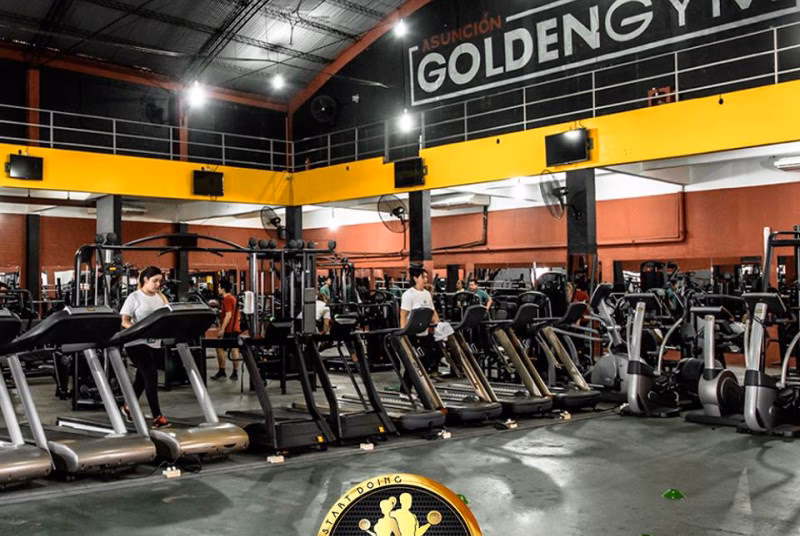 Where is the biggest Gold's Gym in the world?