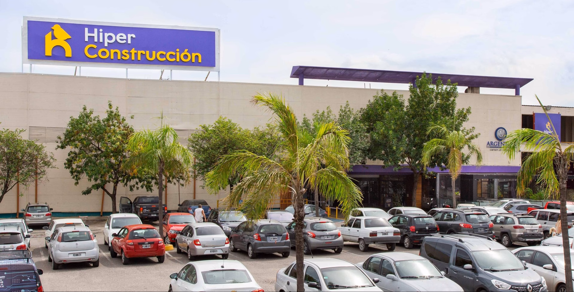 ¿Cuánto cuesta un nuevo gimnasio en la escuela secundaria?