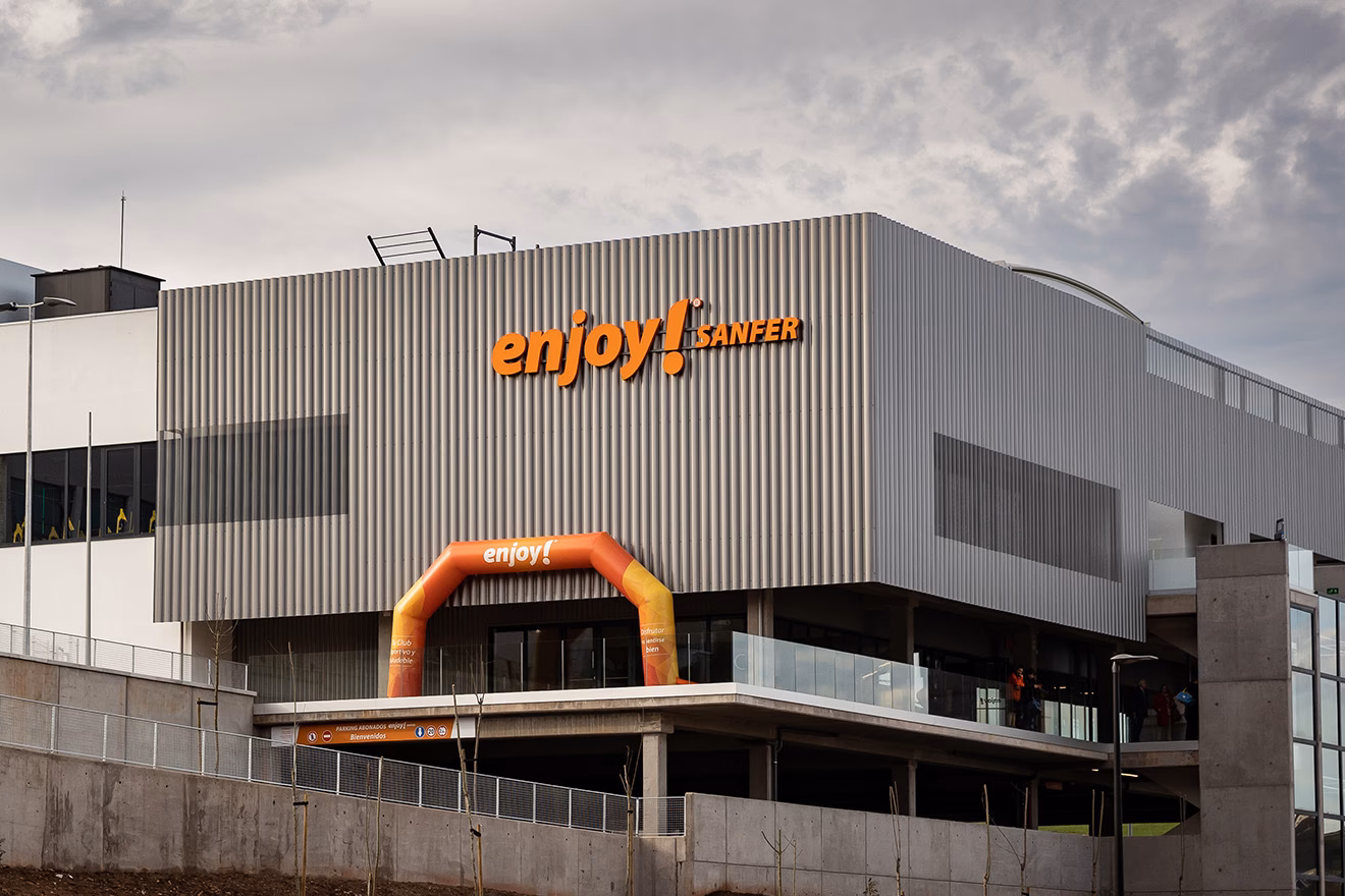 ¿Cuál es el horario de Enjoy Avilés?