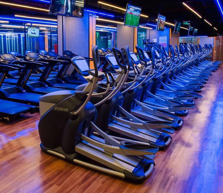 ¿Cuál es el horario del gimnasio Energy Club en Temuco?