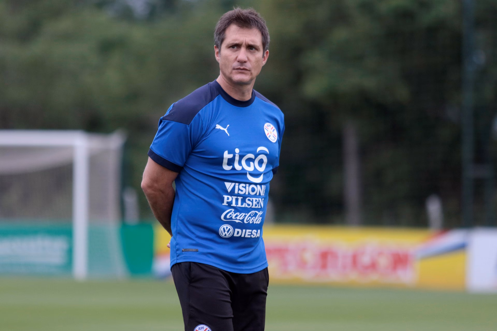 ¿Cuántos años tiene Guillermo Barros esqueleto?