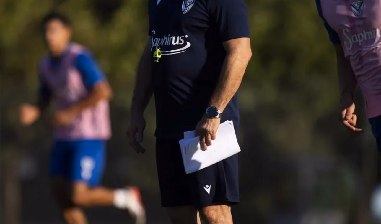 ¿Quién es Barros Schellotto que juega en gimnasia?