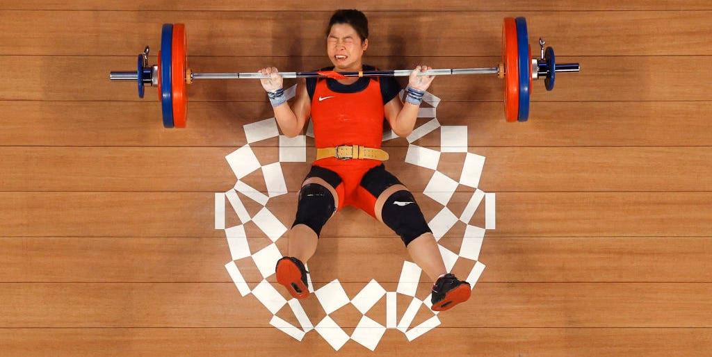 ¿Cómo se juega la halterofilia?