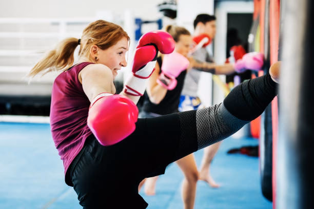Which is better, kickboxing or gym?