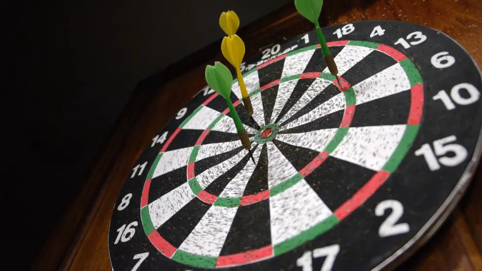 ¿Qué tipo de deporte son los dardos?