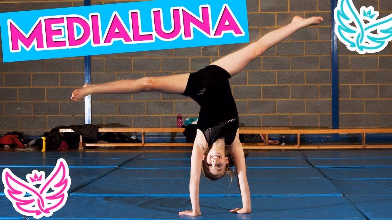 Where is Media Luna from?