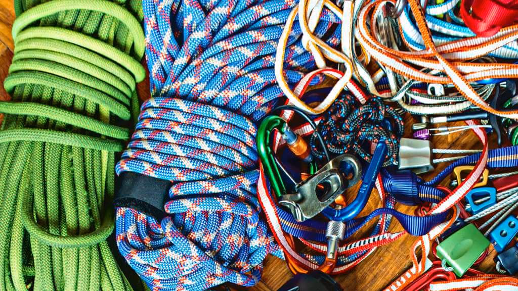 ¿Cuál es el mejor material para la cuerda de escalada?