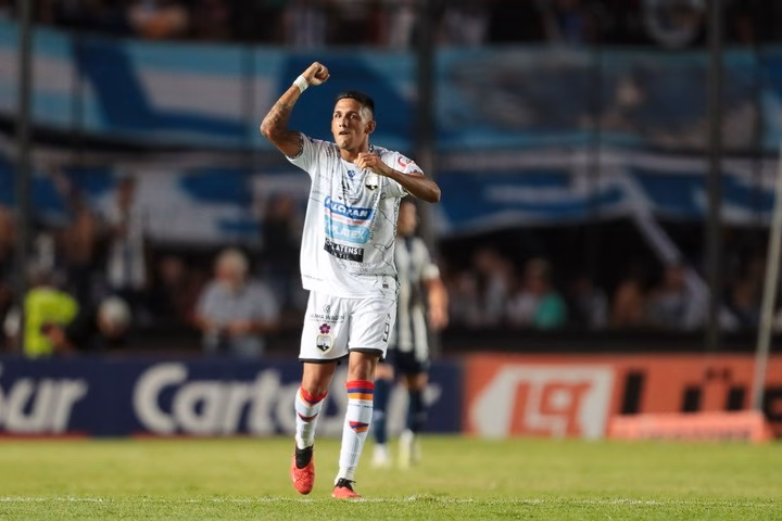 ¿Quiénes son los refuerzos de Talleres para la temporada 2025/2026?