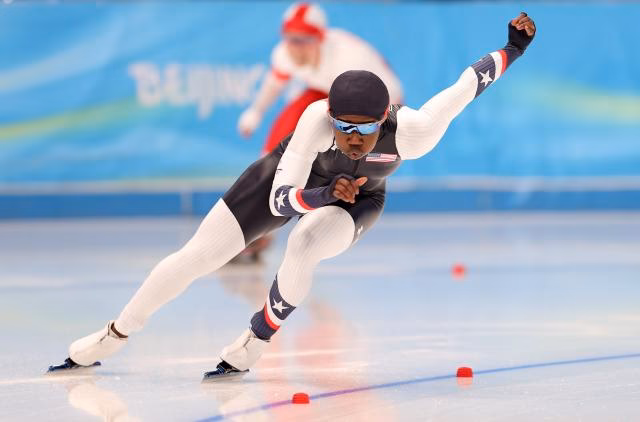 ¿Cuál es la edad máxima para competir en patinaje sobre hielo?