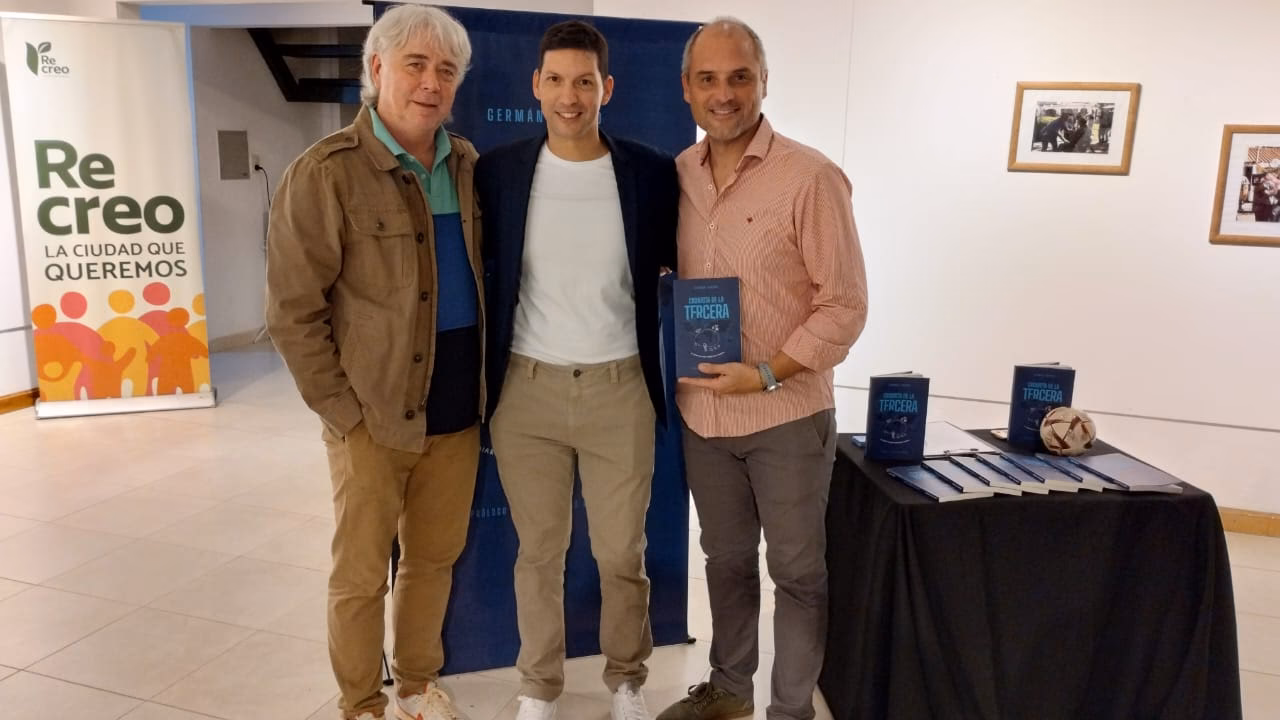 ¿Dónde se estudia periodismo deportivo en Santa Fe?