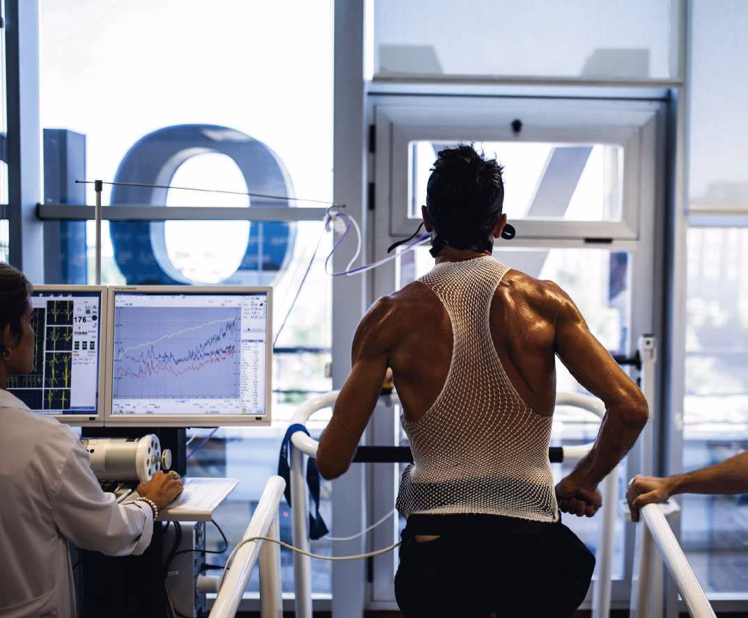 ¿Qué pruebas te hacen en un reconocimiento médico deportivo?