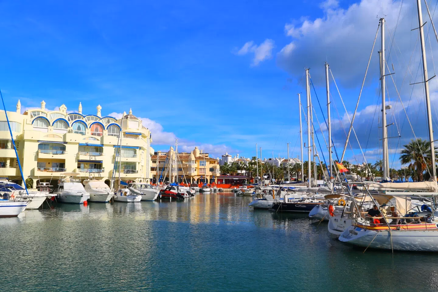 What is the meaning of Puerto Deportivo?
