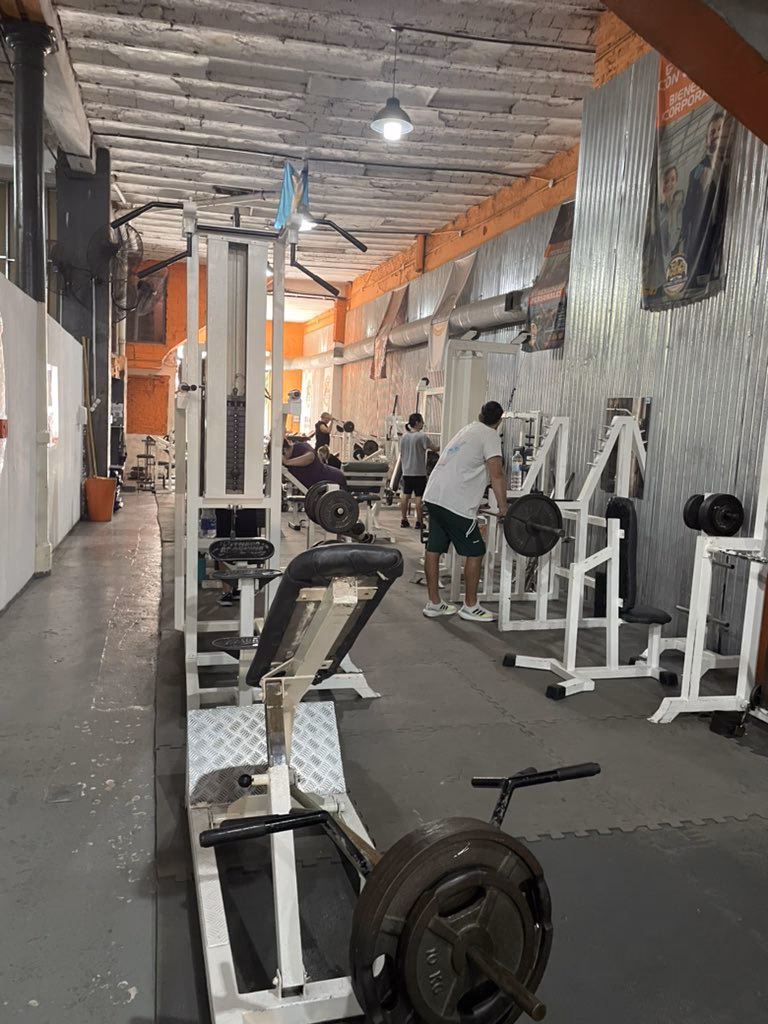 Does San Antonio College have a gym?