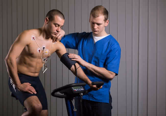 ¿Cómo es la presión arterial de los deportistas?