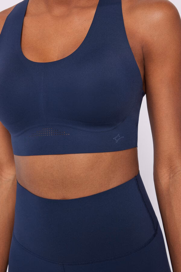 ¿Qué talle es M en Top deportivo?