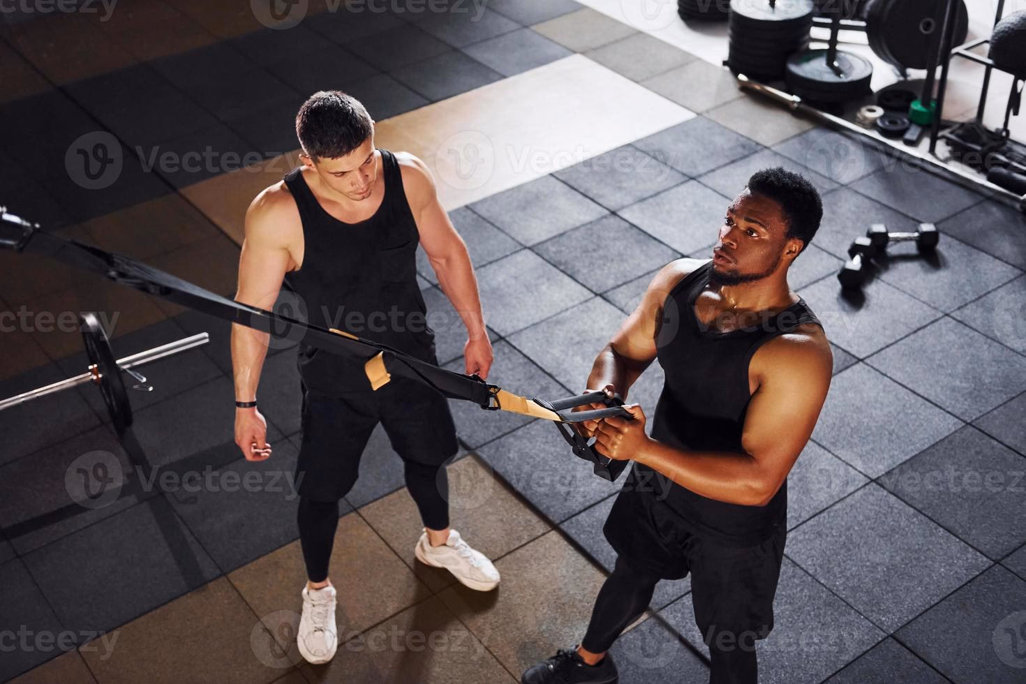 ¿$300 al mes es mucho para un entrenador personal?